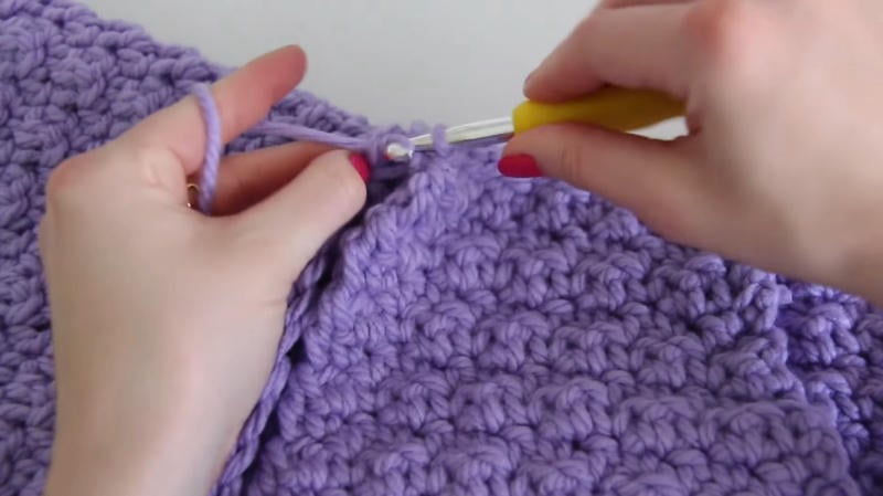 Cách móc áo len