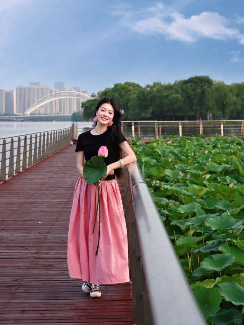 chụp ảnh với sen mặc gì