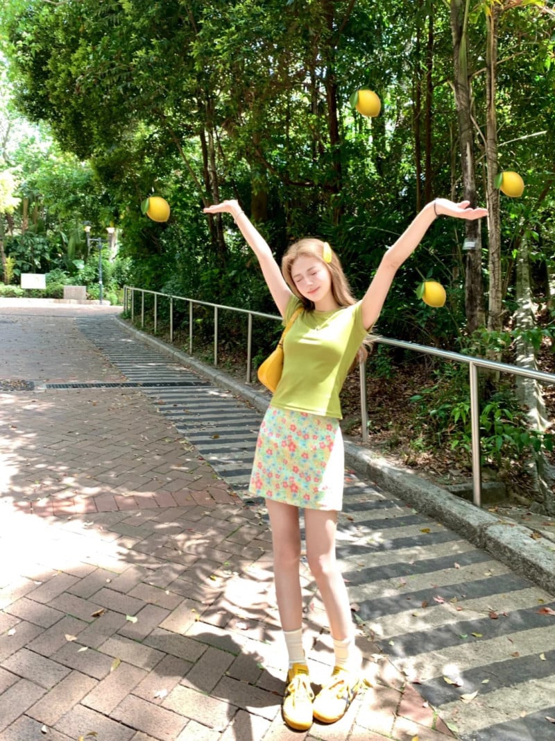 phối đồ với chân váy ngắn