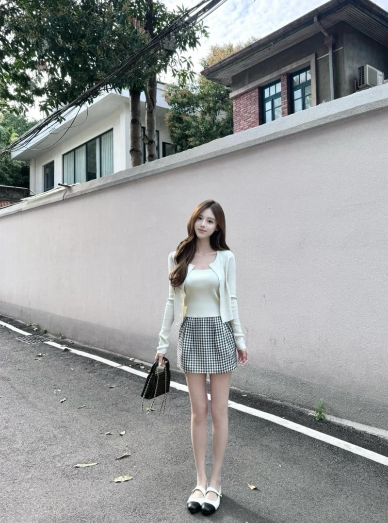 phối đồ với chân váy ngắn