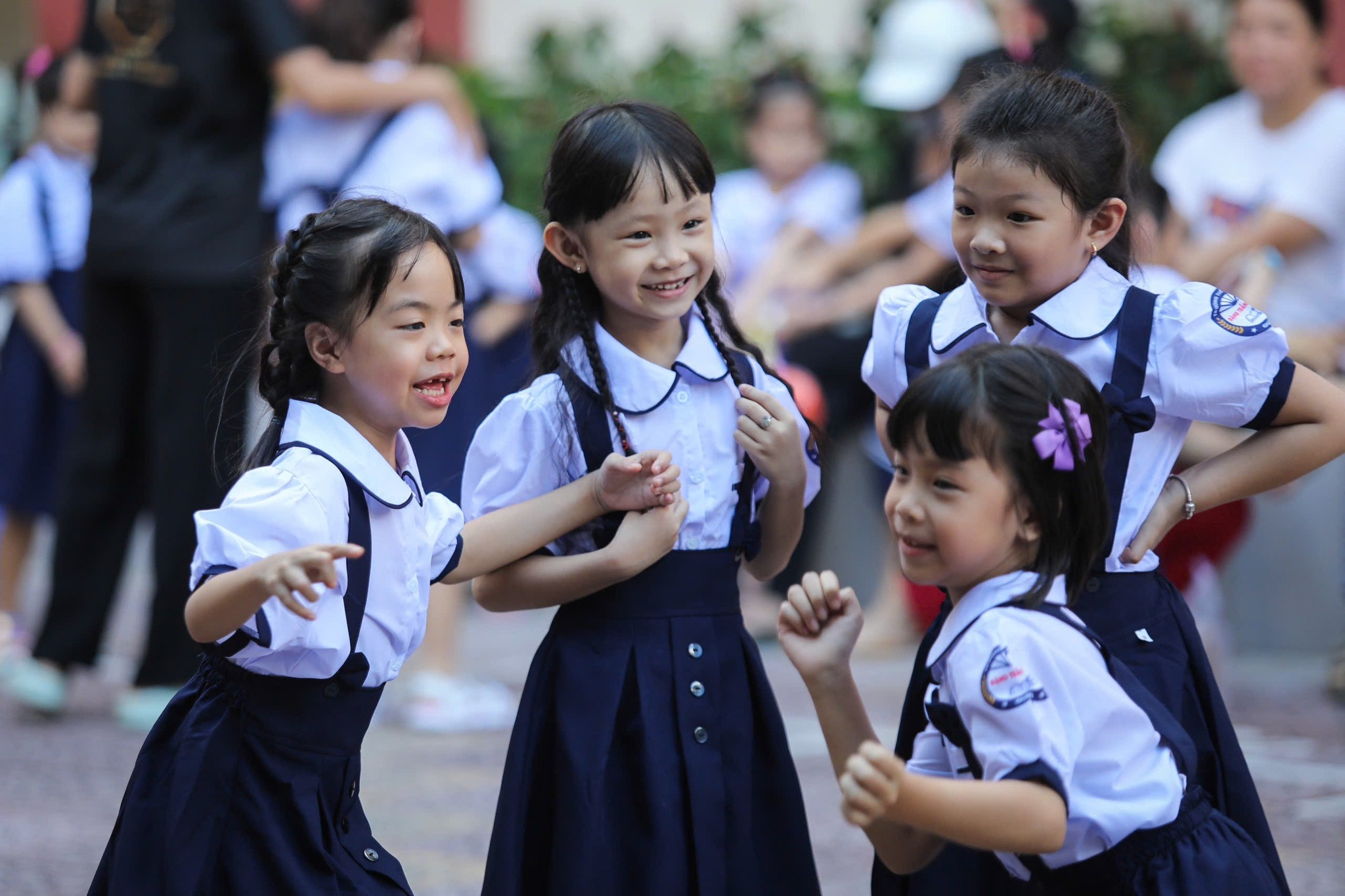 Những lỗi trang phục cần tránh tuyệt đối khi đến trường