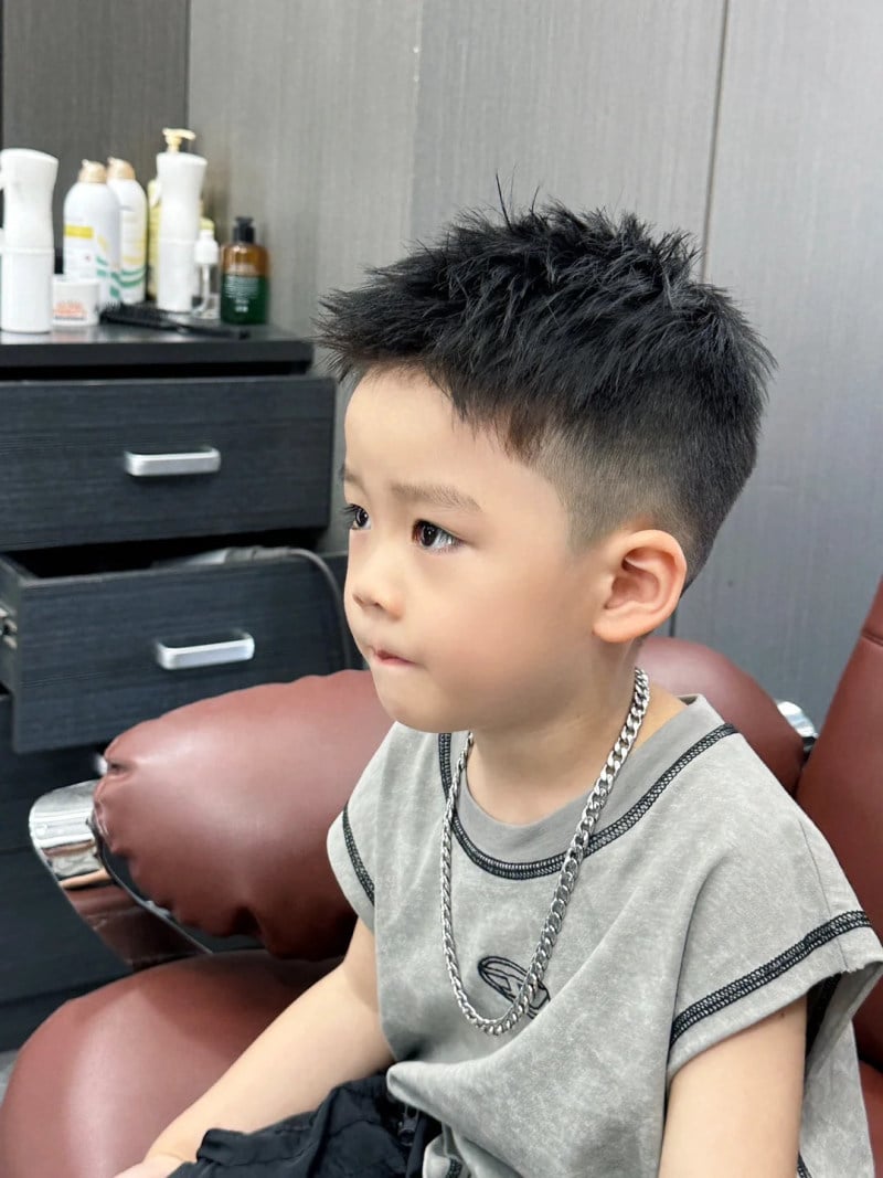 kiểu tóc cho bé trai 3 tuổi