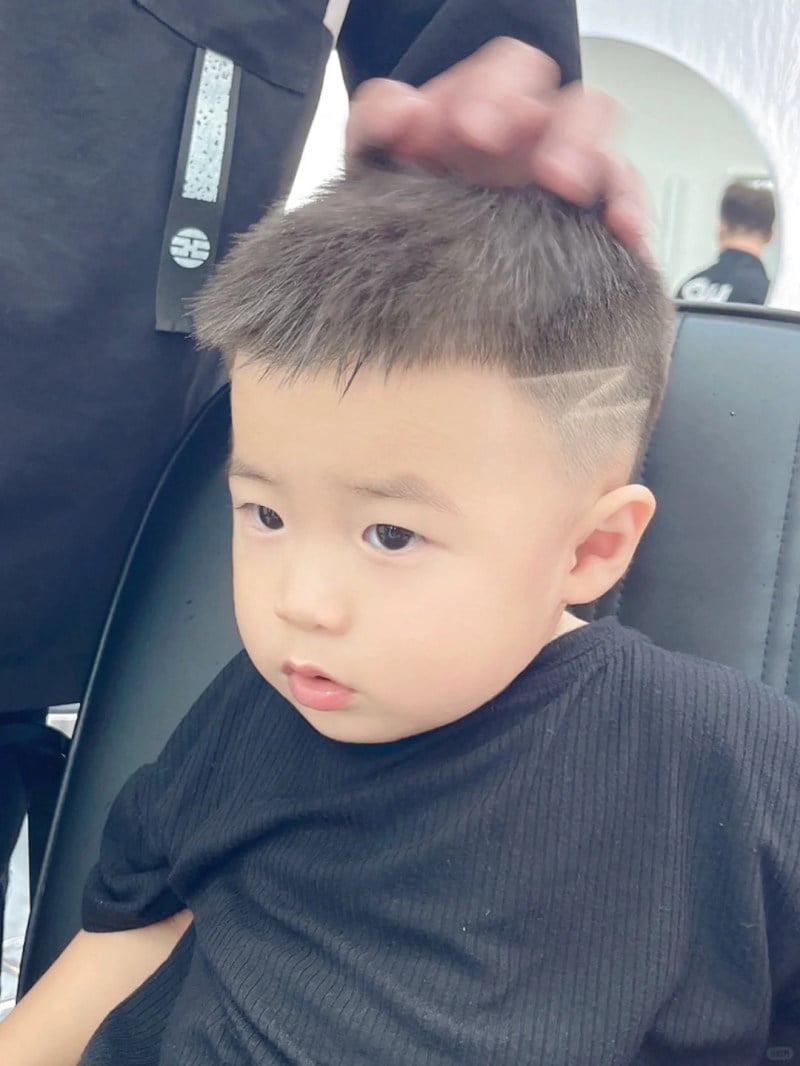 kiểu tóc đẹp cho bé trai