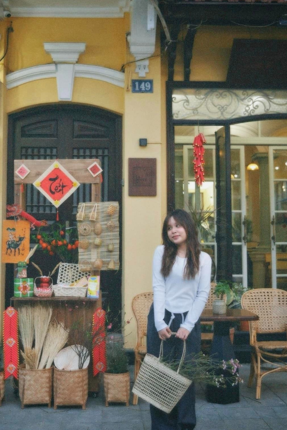 quán cafe trang trí Tết sớm đẹp ở Hà Nội