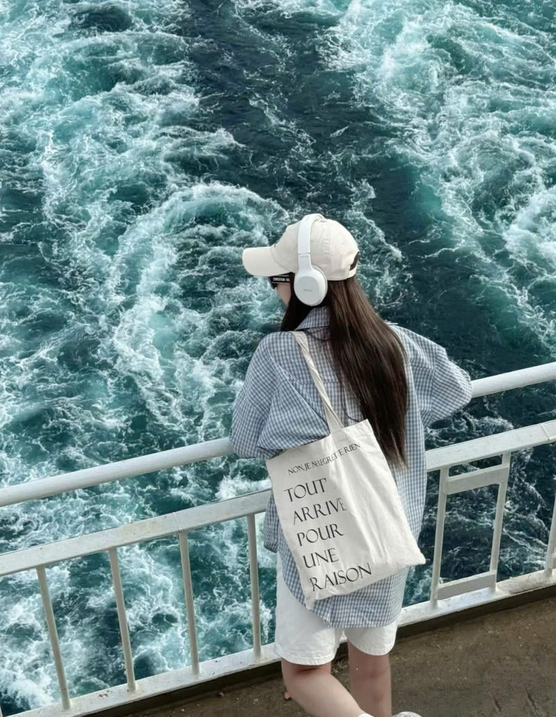 cách tạo dáng chụp ảnh khi đi du thuyền