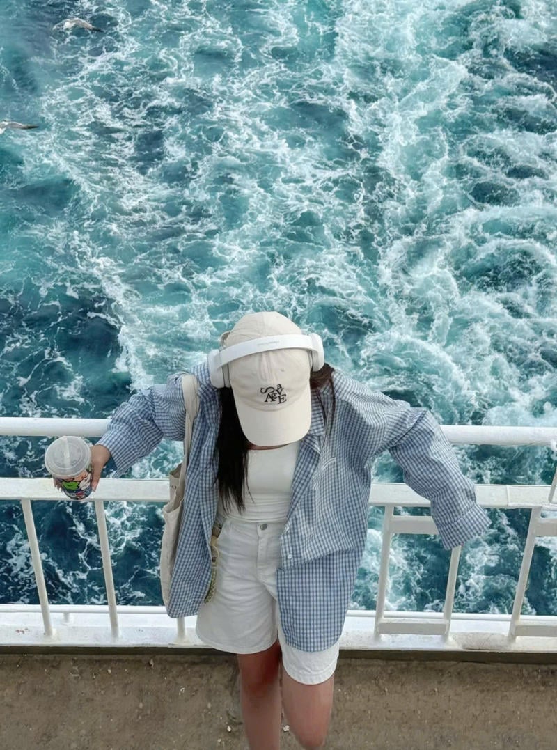 cách tạo dáng chụp ảnh khi đi du thuyền