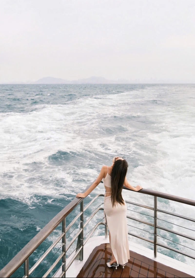 cách tạo dáng chụp ảnh khi đi du thuyền