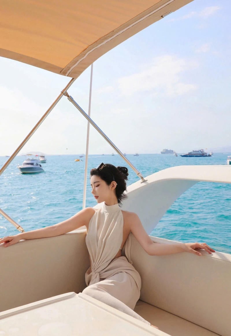 cách tạo dáng chụp ảnh khi đi du thuyền