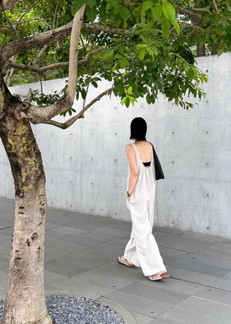 Mặc Jumpsuit Đi Giày Gì Đẹp