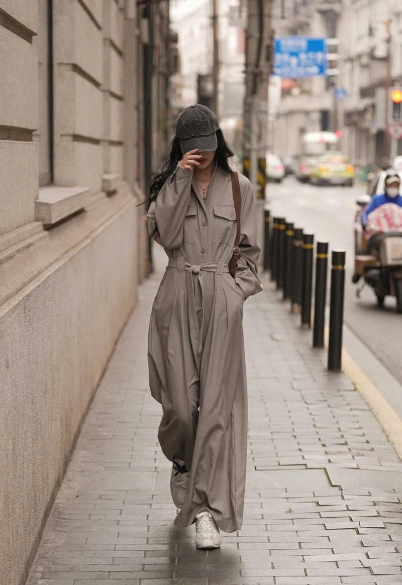 Mặc Jumpsuit Đi Giày Gì Đẹp