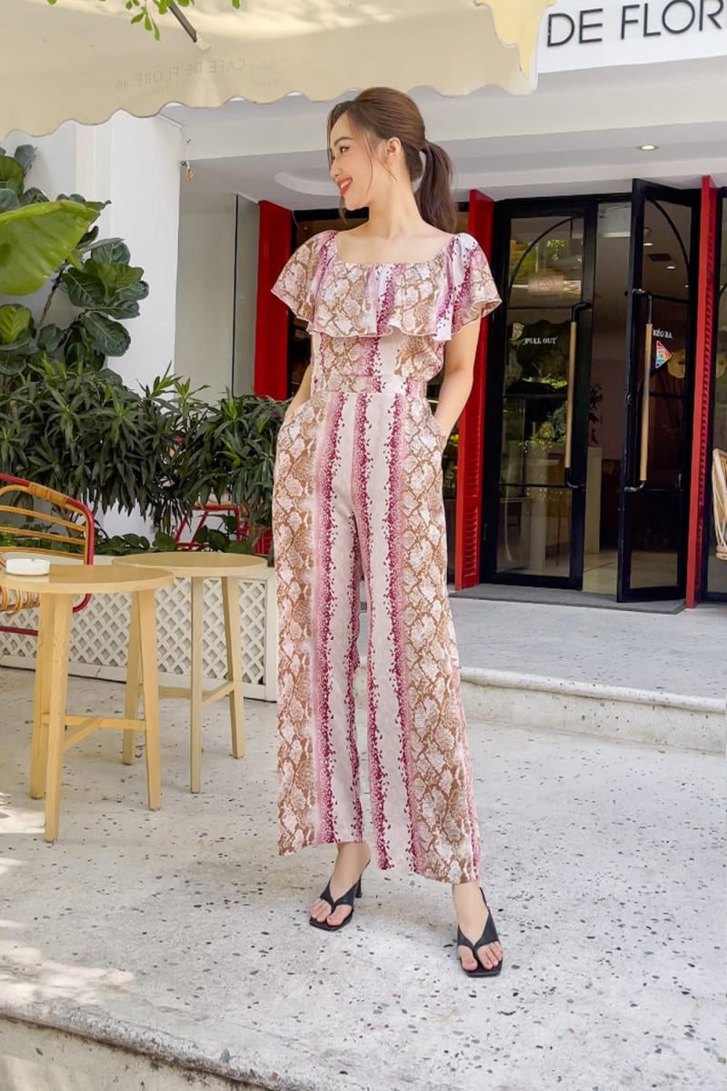 Mặc Jumpsuit Đi Giày Gì Đẹp