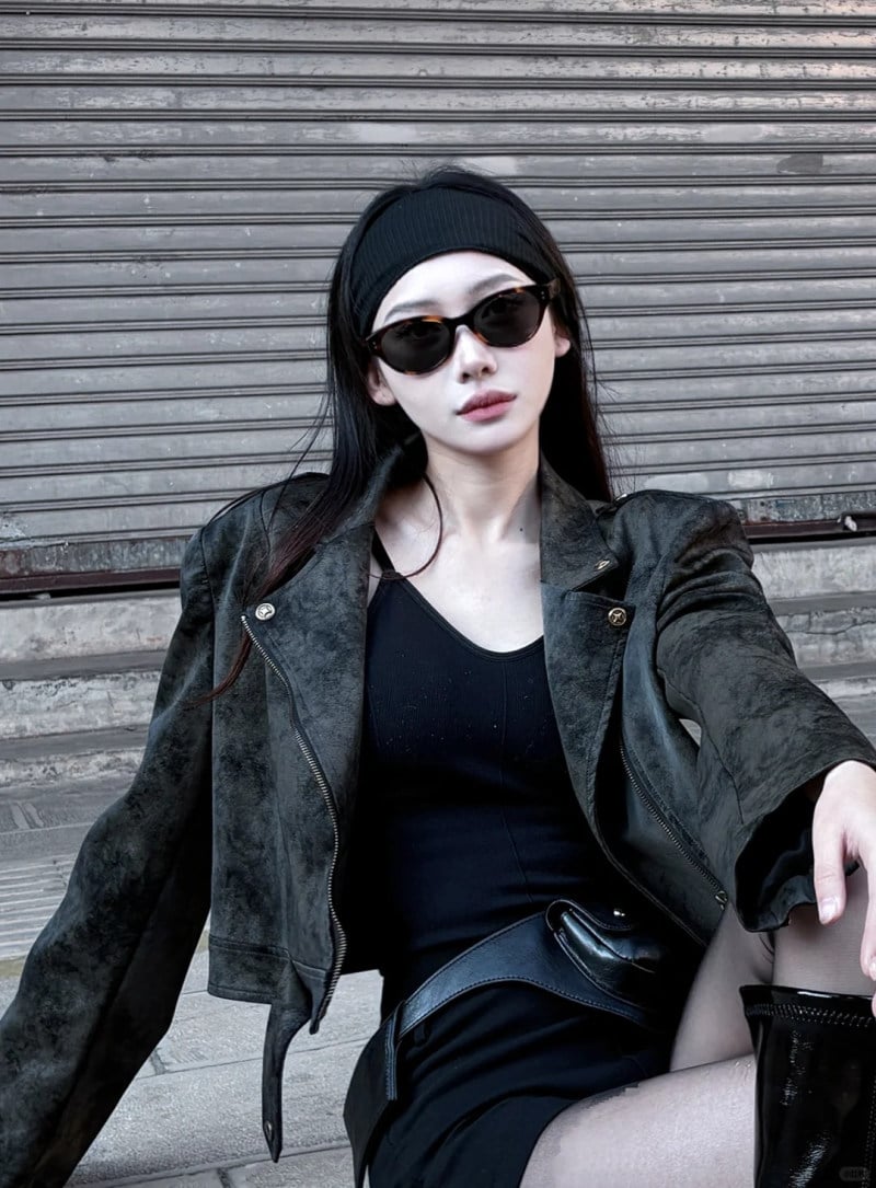 mặt dài đeo kính gì