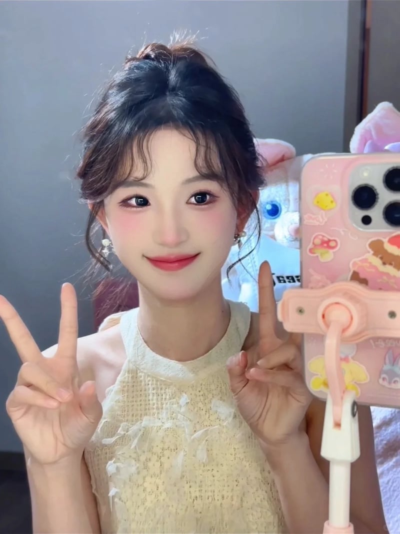 mặt tròn để tóc gì