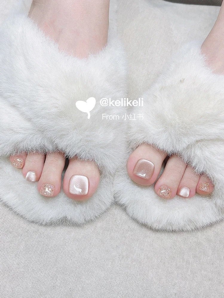 mẫu nail chân đơn giản