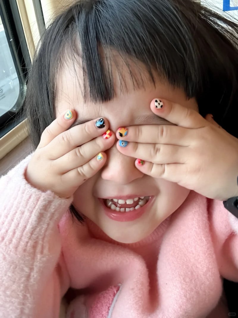 mẫu nail cho bé gái