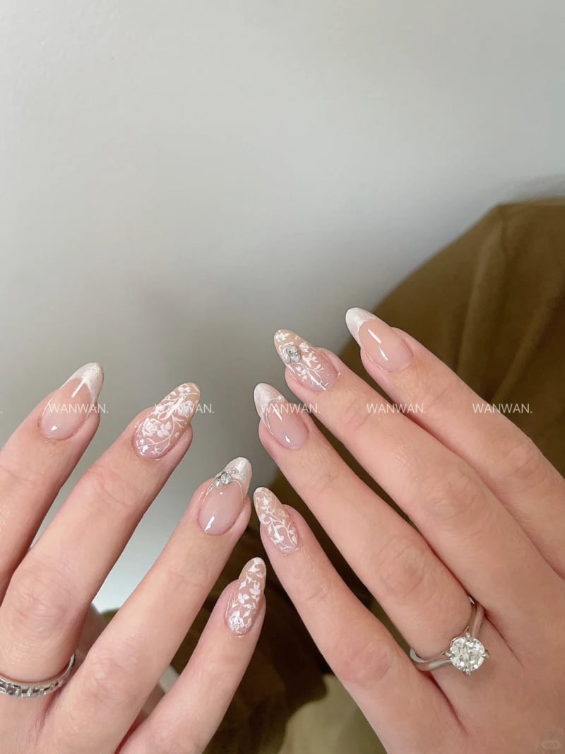 mẫu nail cô dâu