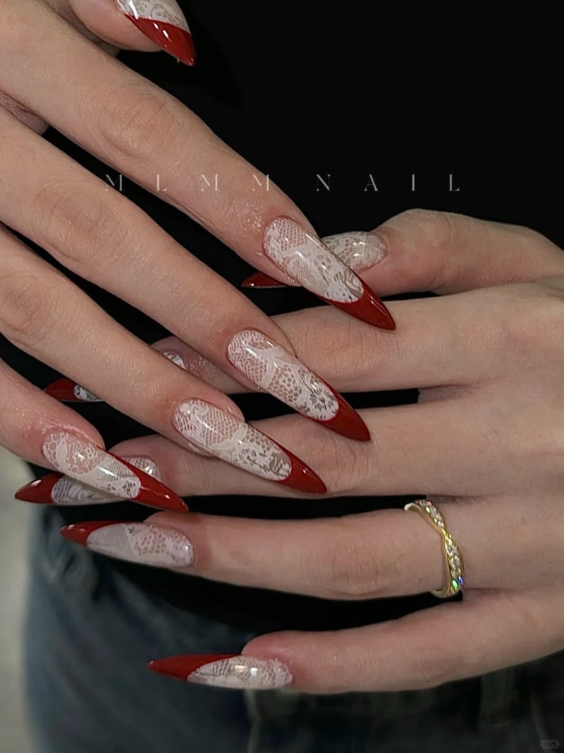 mẫu nail đỏ trắng