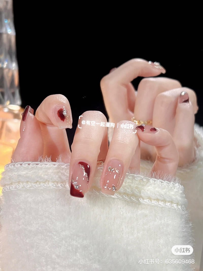 nail tết đỏ