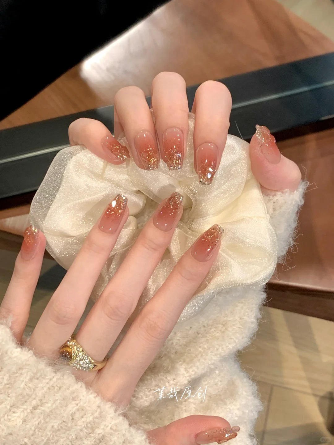 mẫu nail kim tuyến