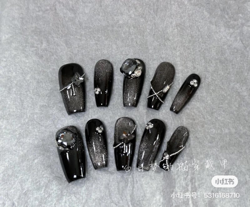 Nail mắt mèo màu đen