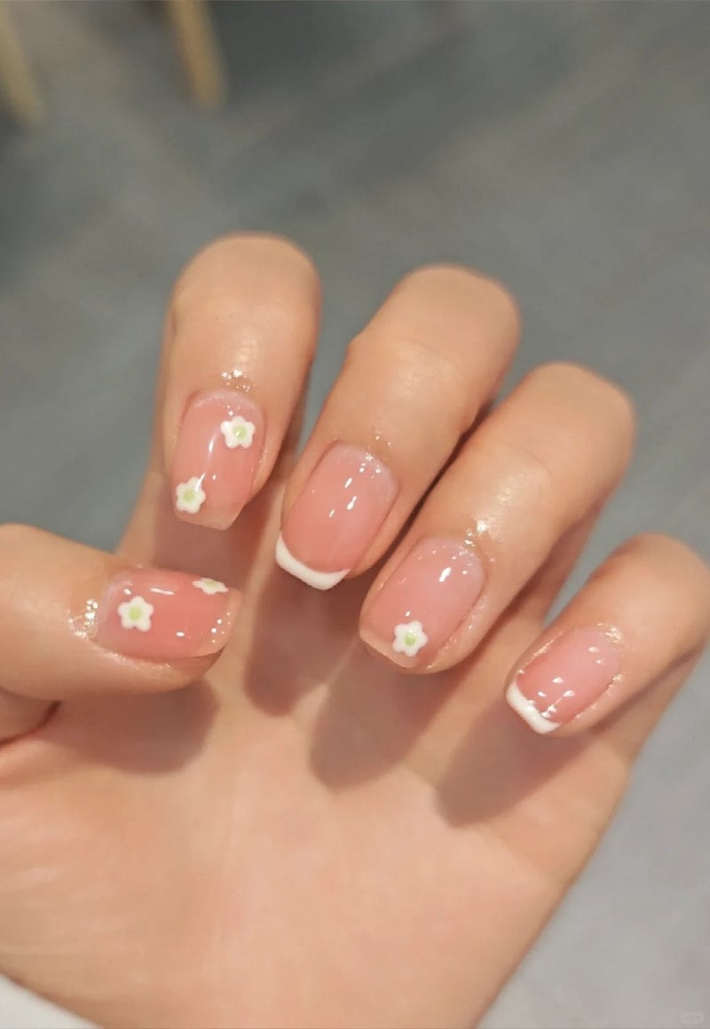 nail màu nude