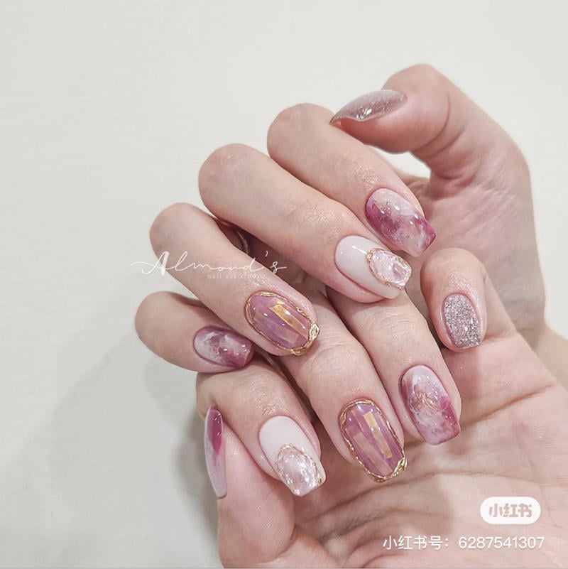 Mẫu nail nhẹ nhàng sang chảnh