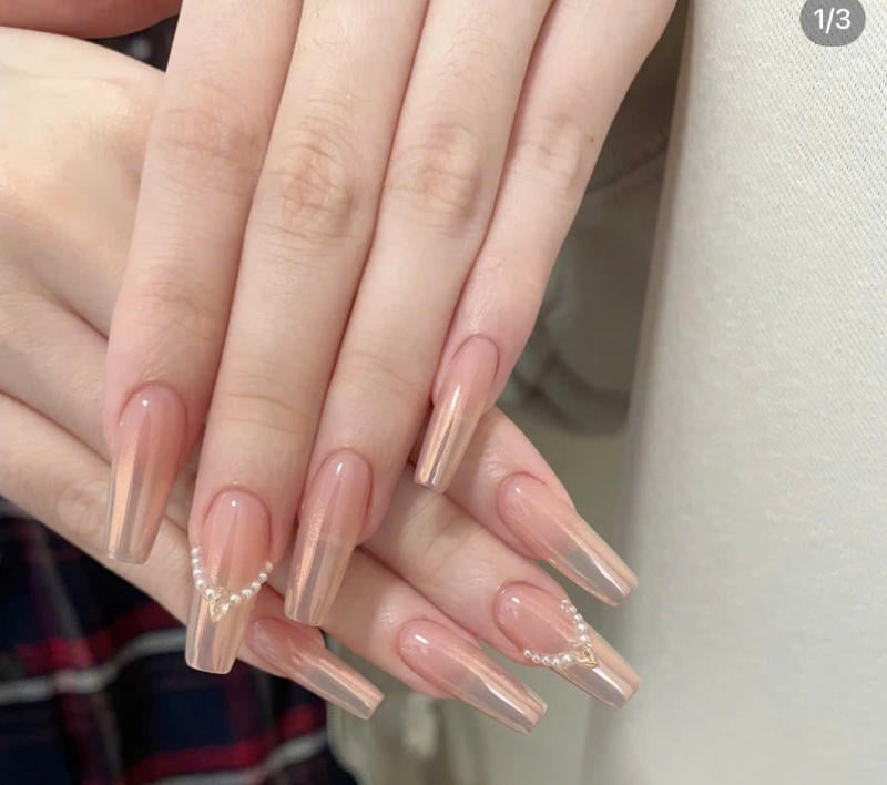 Kiểu nail sang chảnh tráng gương