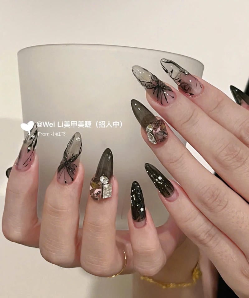 Nail đen sang chảnh