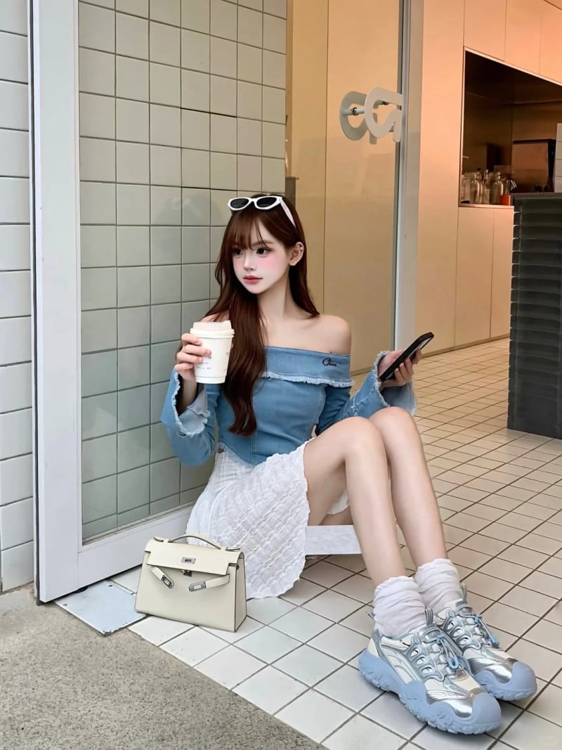 màu xanh dương mặc với màu gì