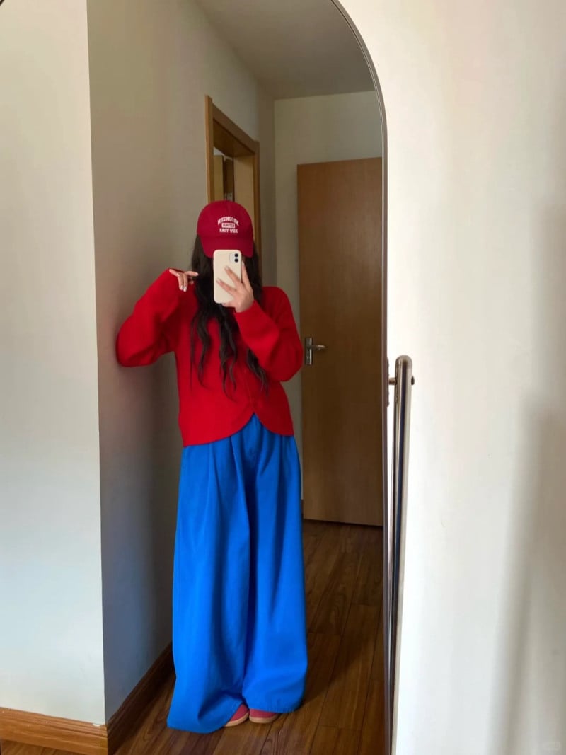 màu xanh dương mặc với màu gì