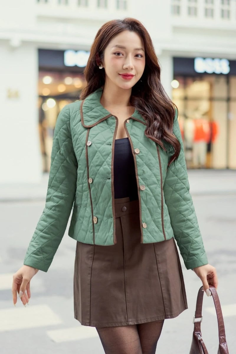 màu xanh lục phối với màu nâu