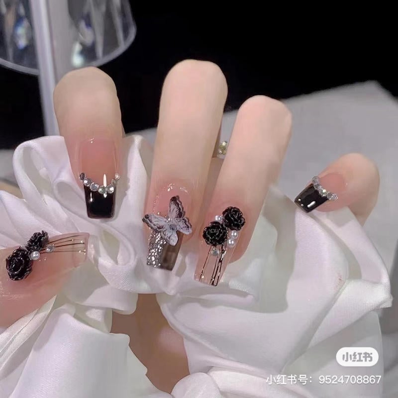 Tổng hợp những mẫu nail đẹp cho cô dâu cho ngày cưới - ALONGWALKER