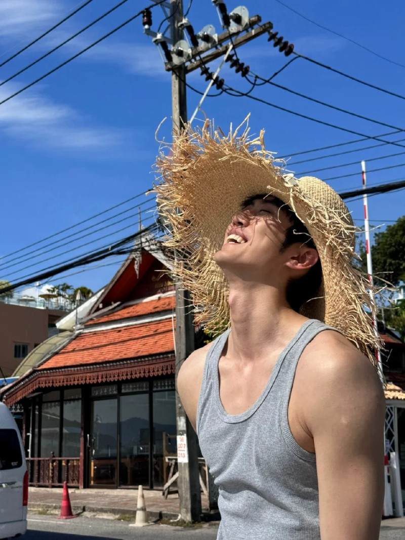 mũ đi biển