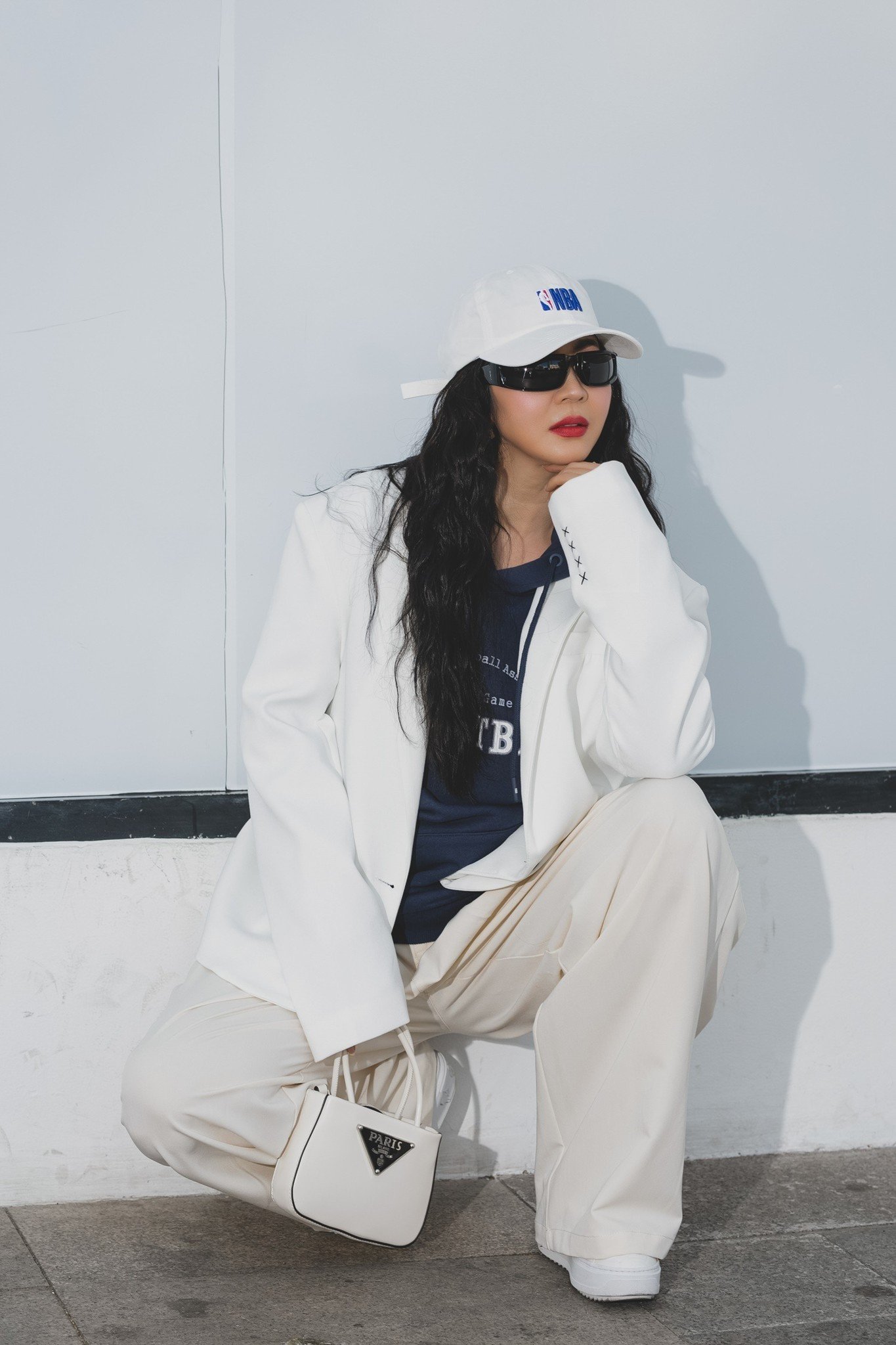 Công thức Blazer + Hoodie kinh điển + mũ lưỡi trai