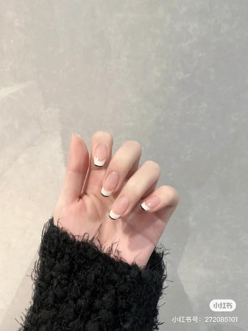 mẫu nail đẹp đen trắng