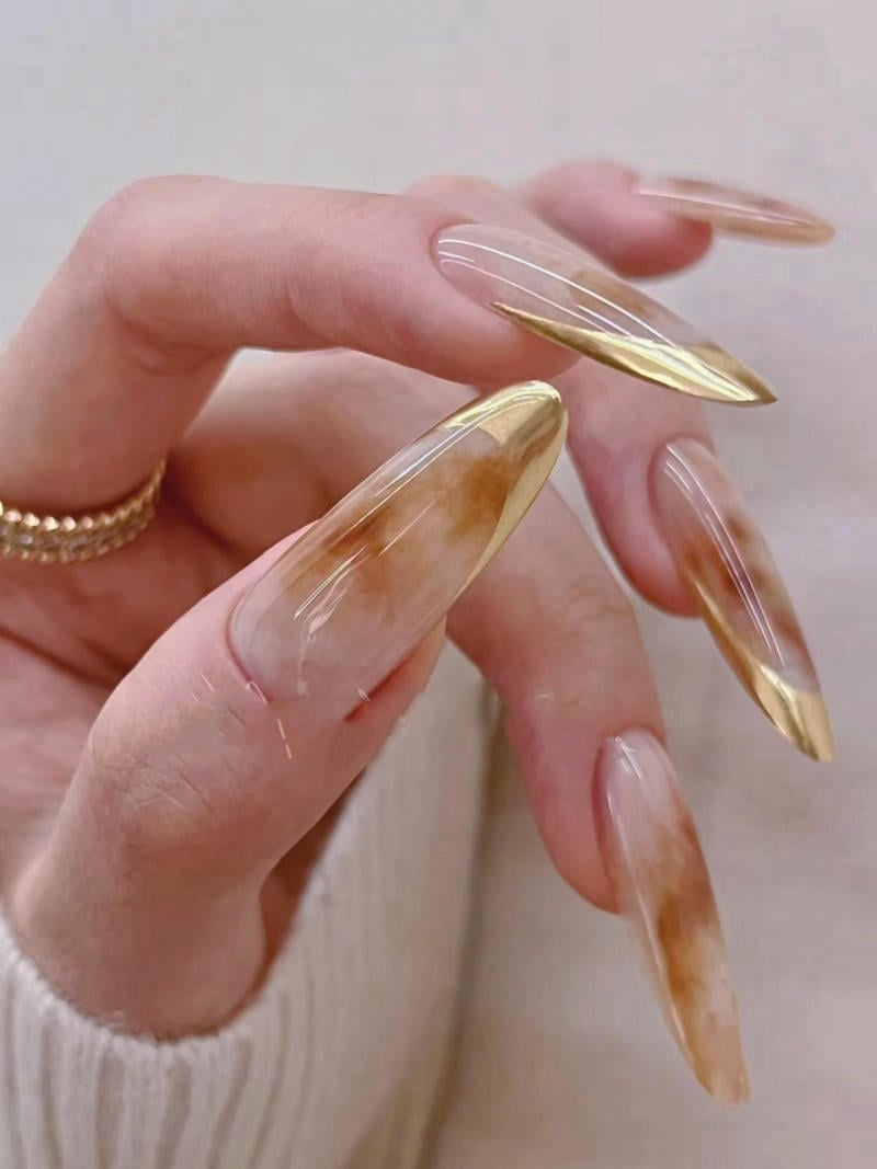 Nail be loang vân đá