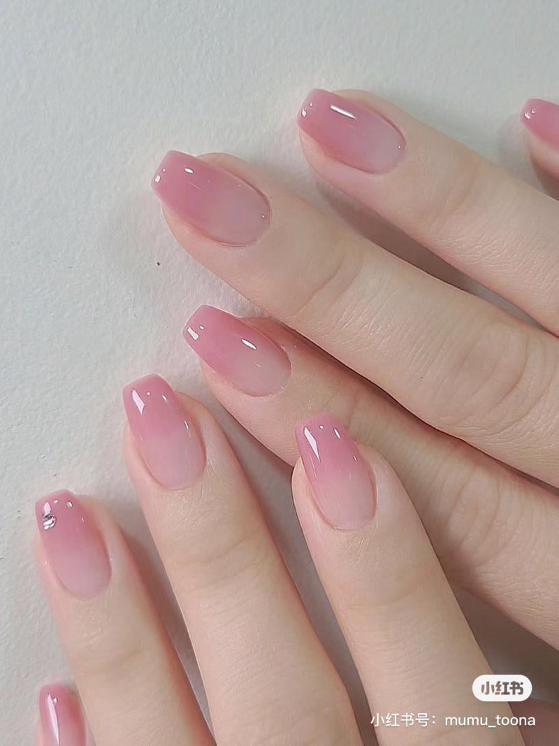 20+ mẫu nail màu hồng đẹp ngất ngây cho phái nữ