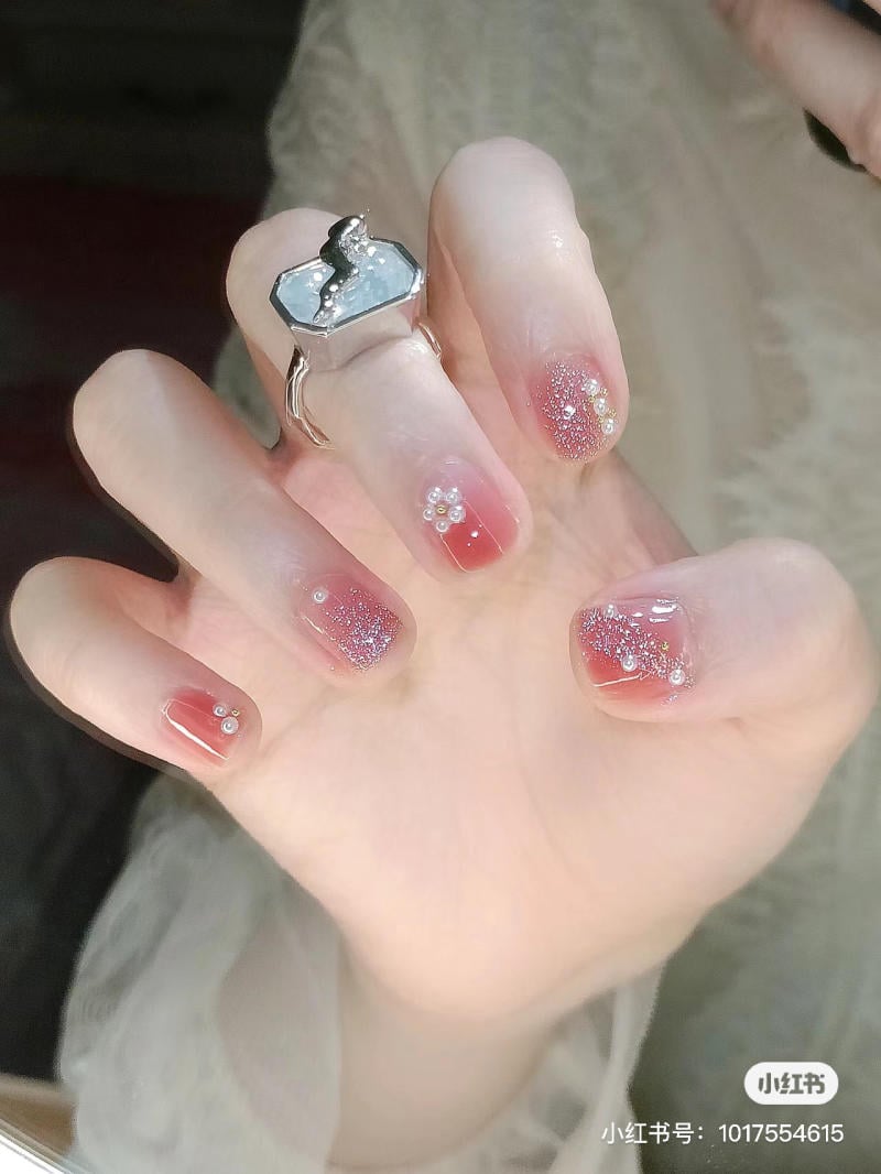 Review một vài mẫu nail tông hồng xinh xắn dễ thương mà nàng nào cũng thích  | Fake nails, Nails, Round nails