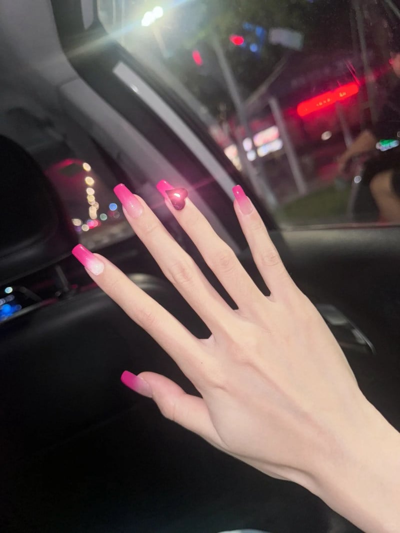 nail màu hồng thạch