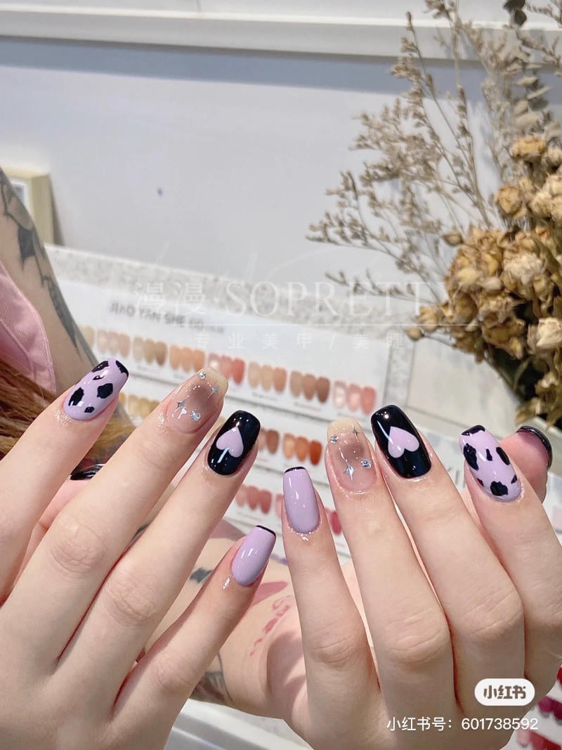 nail màu tím