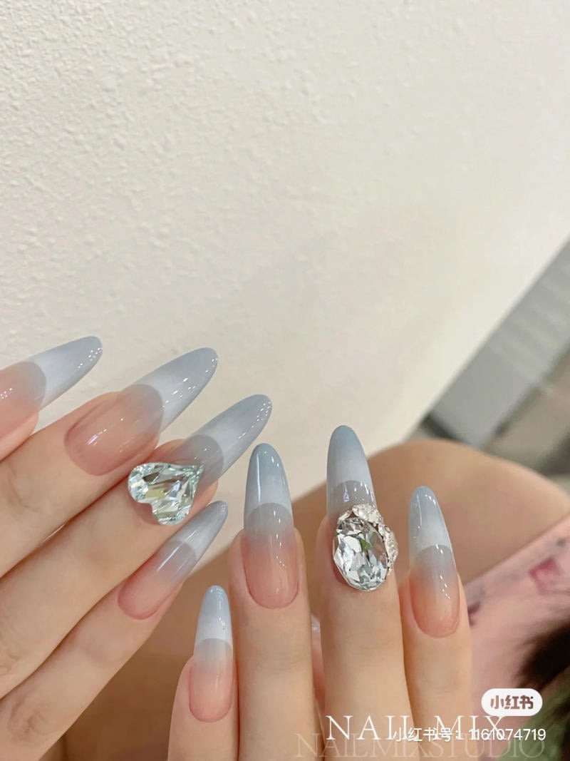 nail blue color dương nhạt