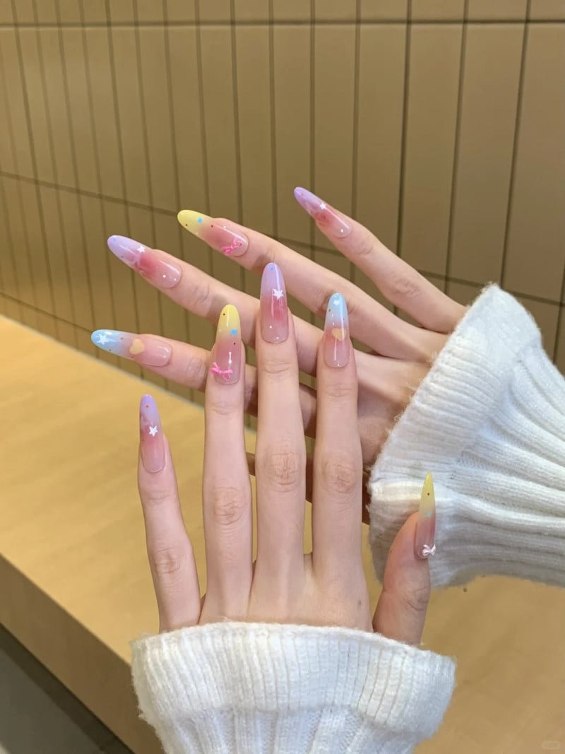 nail nhiều màu