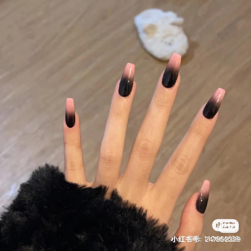 Kitty Nails - Mẫu ombre hồng trắng đính đá lên tay đẹp lồng lộn mà xinh quá  cơ các gái ạ 󾆖🏻󾆖🏻󾆖🏻 Gái nào yêu mẫu móng như này ko. Qua kitty