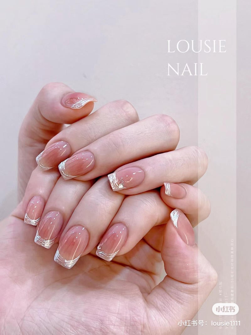 Mẫu nail sơn French đầu móng trắng