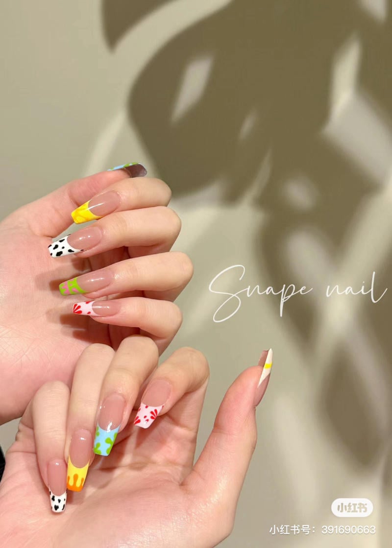 Mẫu nail sơn French đầu móng trắng
