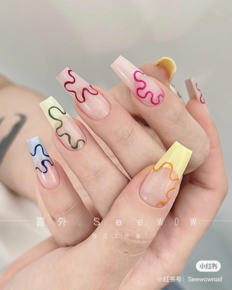 Mẫu nail sơn French đầu móng trắng