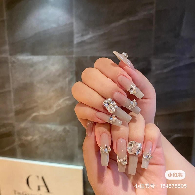 nail đầu năm đỏ