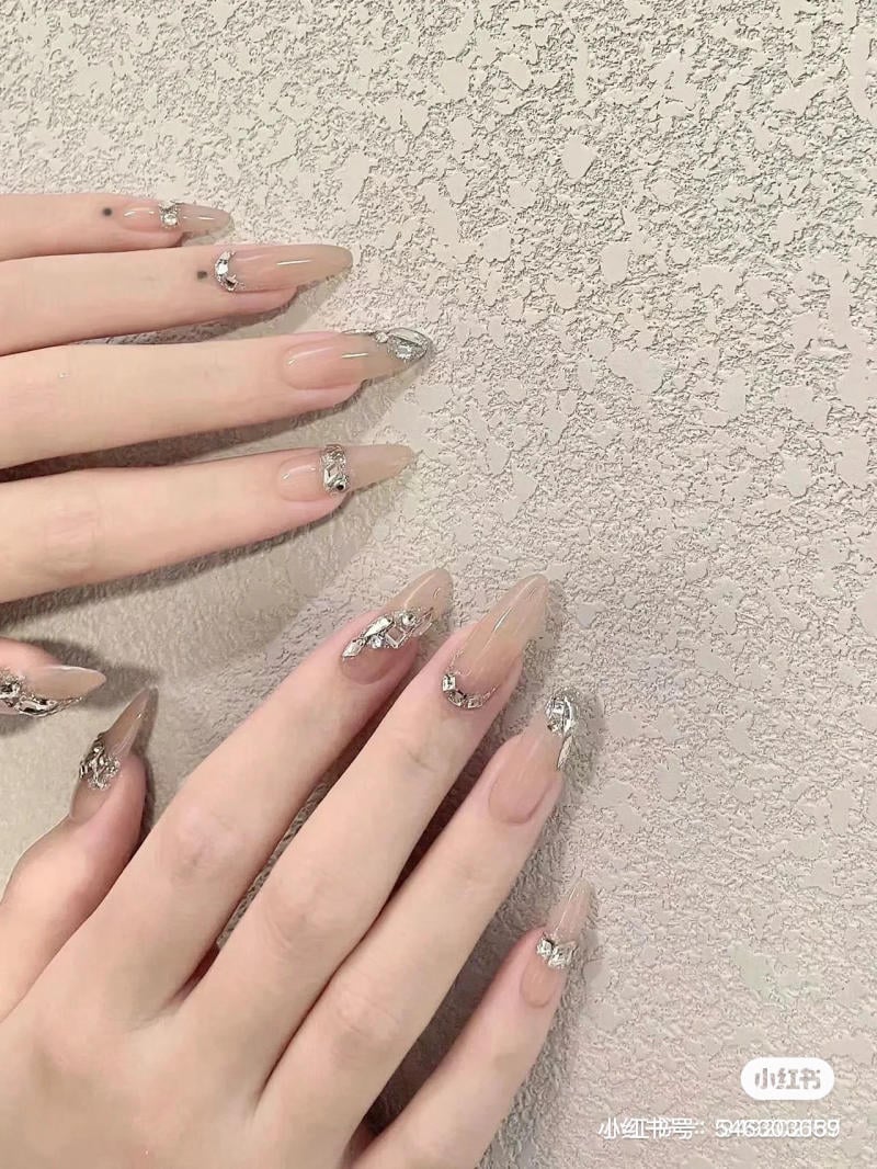 nail tết đỏ