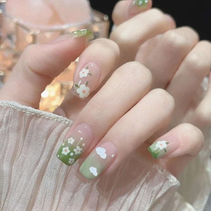 nail xanh bơ