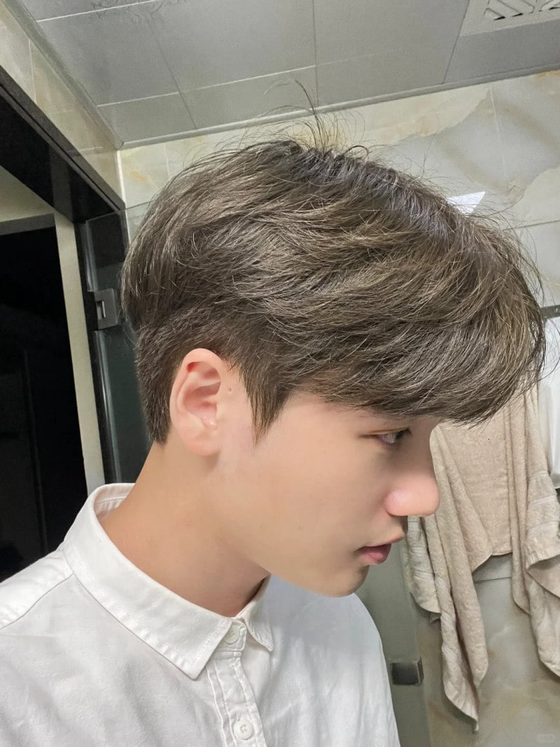 màu nâu tây tóc nam